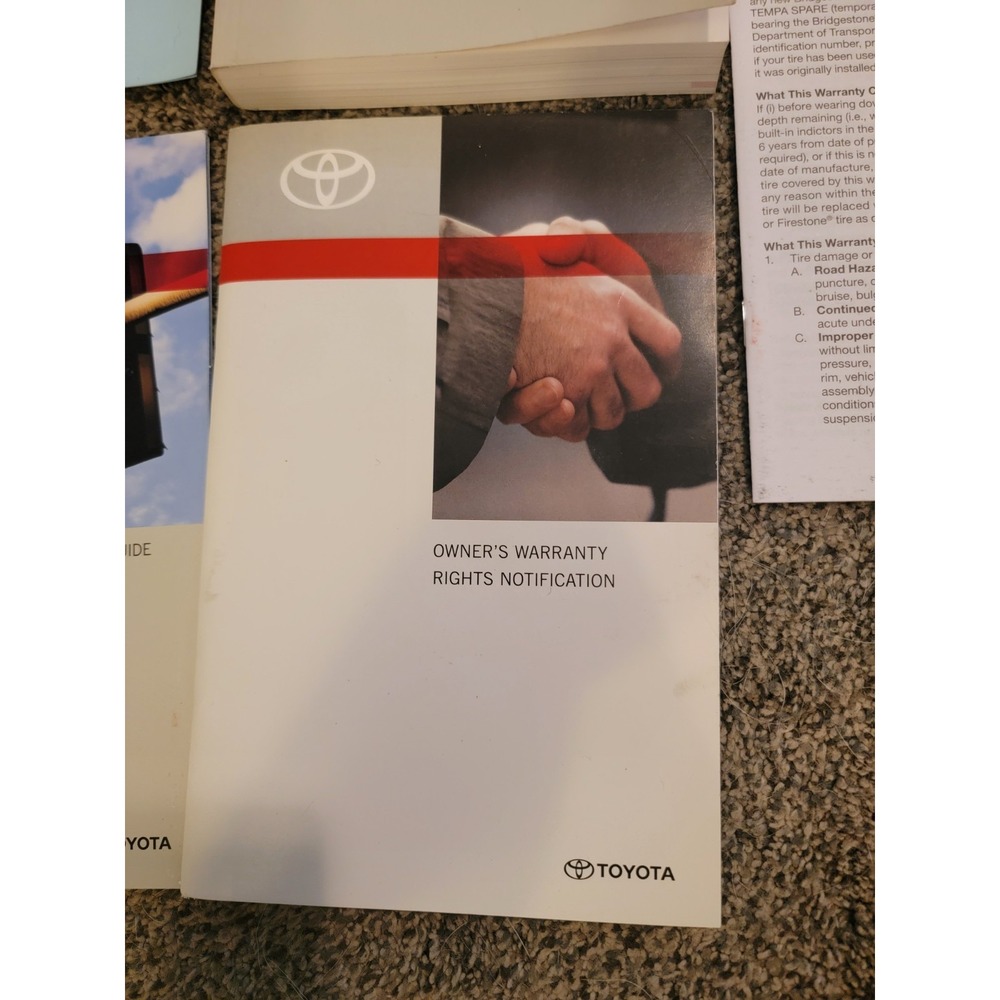 Toyota Prius 2013 NEW ‎ owners manuals with Carrying Case - Picture 6 of 7